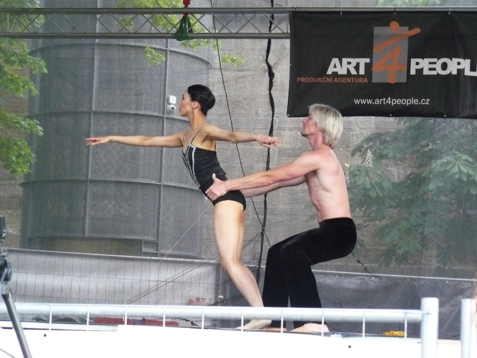 P1300054  Den tance 2018